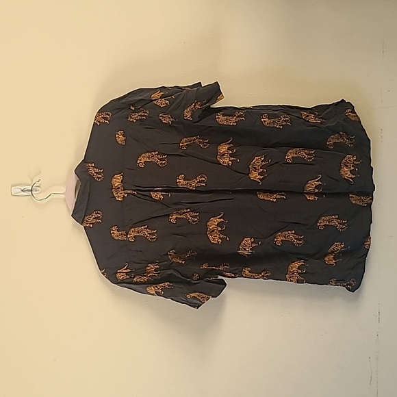American Rag Tiger print button up - Picture 2 of 4
